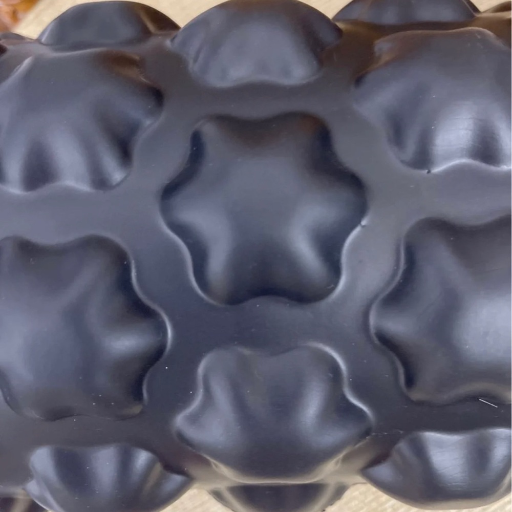 NWOT Deep Tissue Textured Massage Roller - Picture 3 of 3